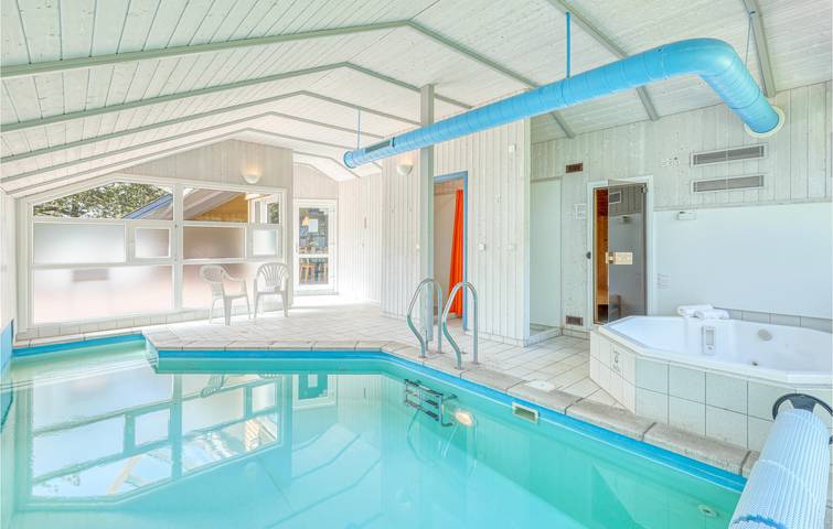 Ferienhaus für 10 Personen, mit Whirlpool und Sauna sowie Pool und Terrasse in Groß Mohrdorf - 3
