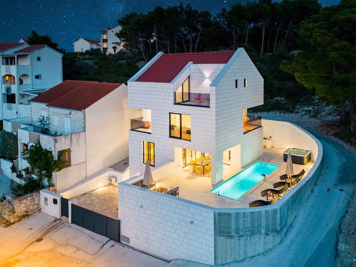 Villa pour 10 personnes, avec jardin ainsi que sauna et piscine, animaux acceptés à Sutivan - 3