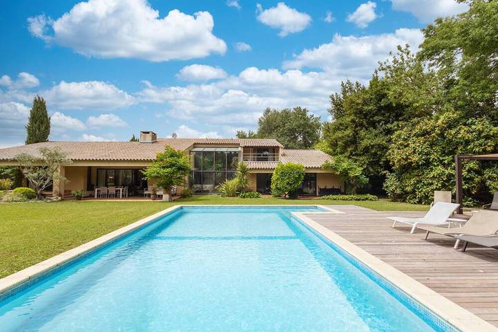 Villa voor 8 personen, met tuin in Eyragues