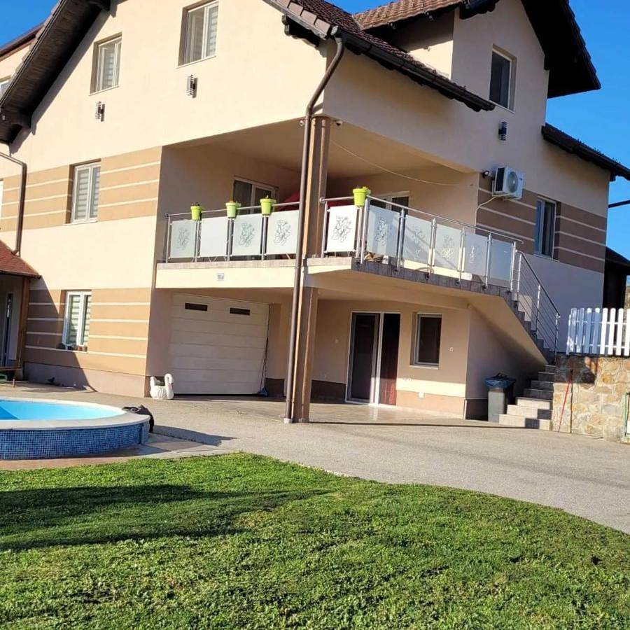 Cały apartament, Apartmani Apolon in Врдник, Irig