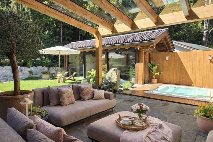 Ferienhaus für 12 Personen, mit Whirlpool und Garten sowie Sauna in der Zugspitzregion