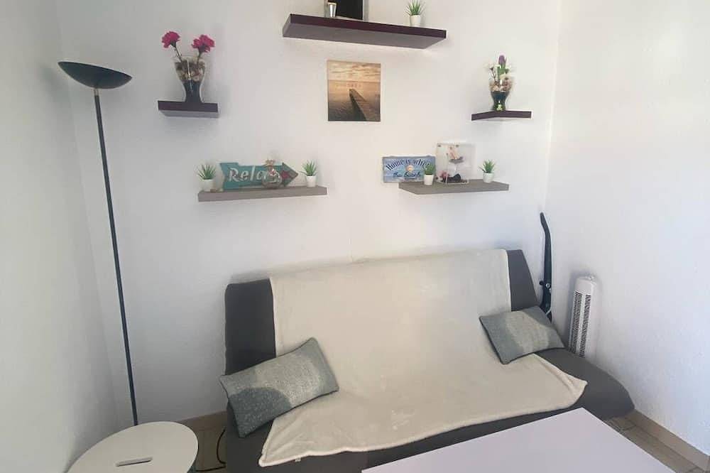 Appartement entier, T2 à 200m de la plage avec balcon in Saint Pierre la Mer, Fleury