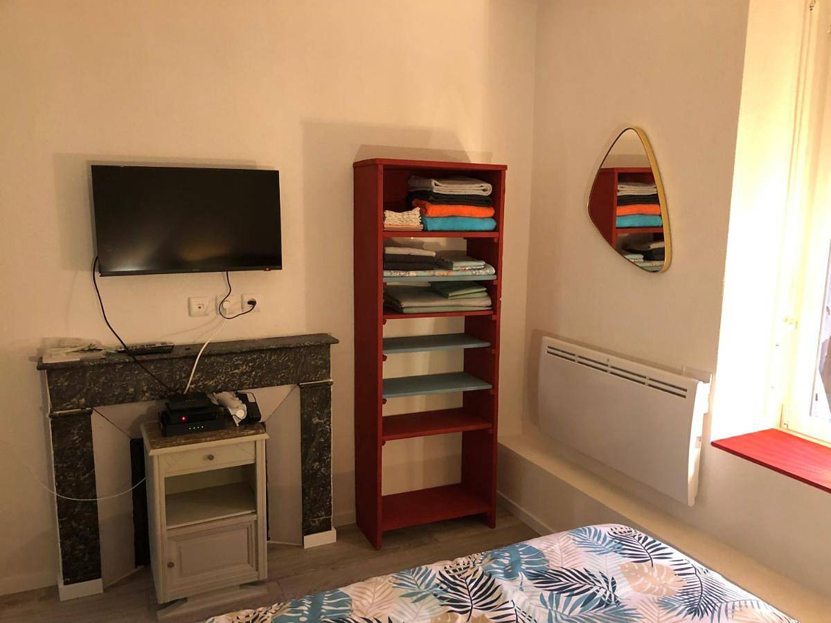 Appartement entier, Chez Julien: appartement confort plein centre in Lunéville, Région de Lunéville