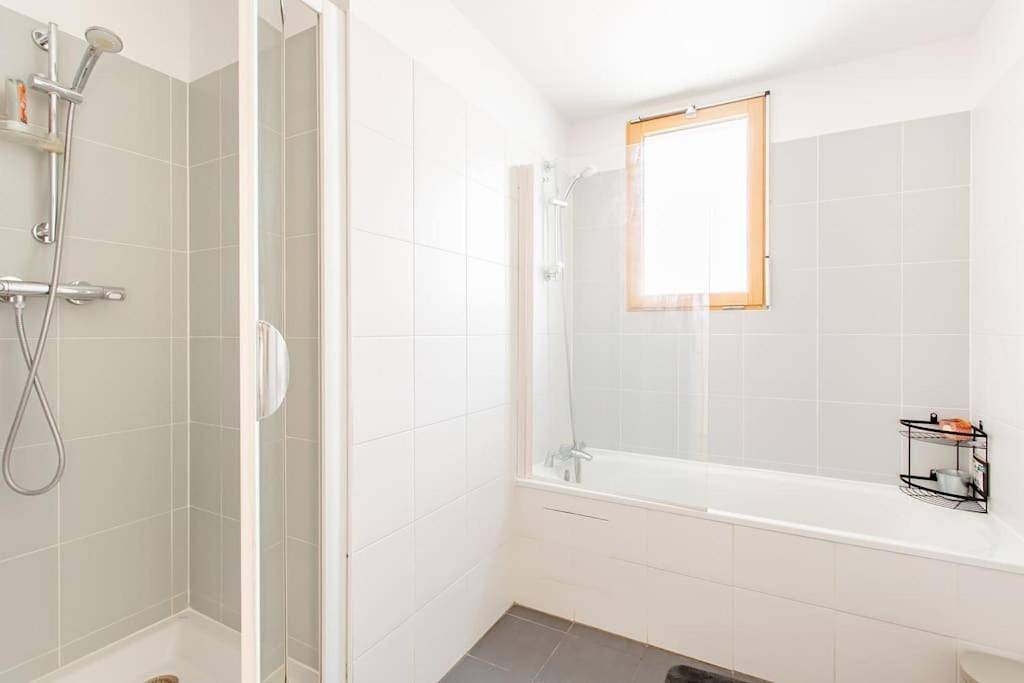Appartement entier, Three-Bedroom Apartment in Vitry-sur-Seine, Val-de-Marne