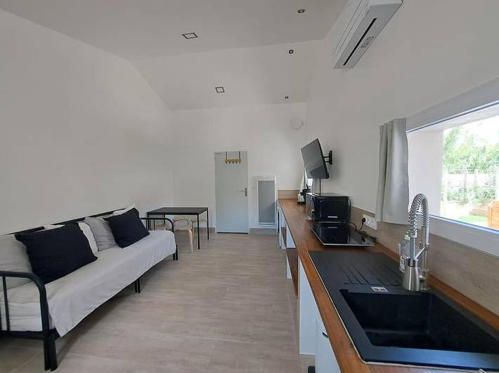 Appartement de vacances pour 2 personnes, avec piscine et jardin, animaux acceptés