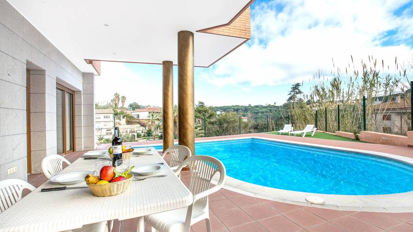 Chalet para 8 personas, con balcón - 1