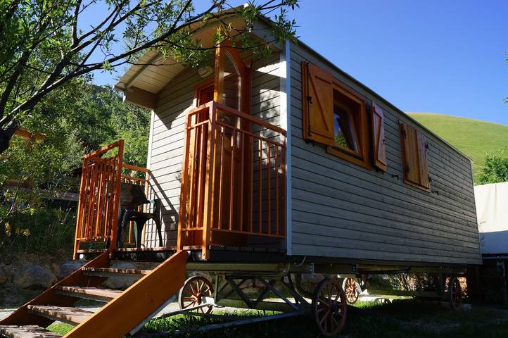 Camping für 3 Personen, mit Garten und Sauna in Französische Alpen - 3