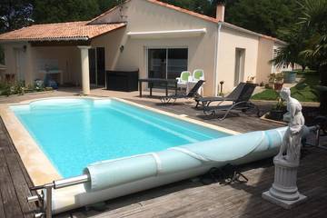 Location de vacances pour 8 personnes, avec jacuzzi ainsi que terrasse et jardin à Breuillet
