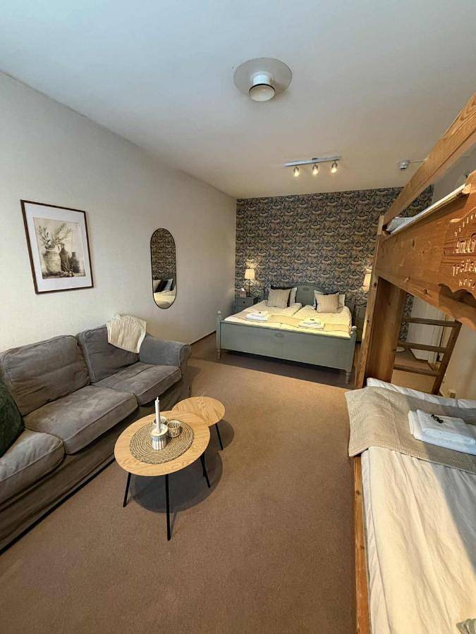 Maison d’hôte pour 2 personnes, avec jardin à Mora - 4