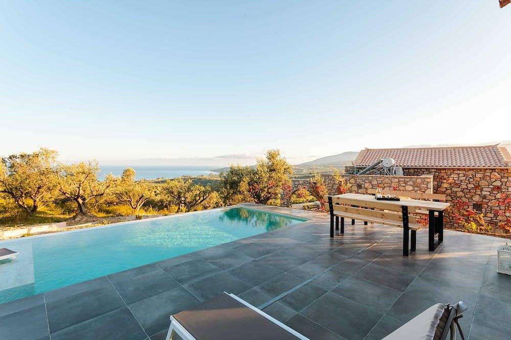 Casa vacanza a Messenia a partire da 250€ a notte