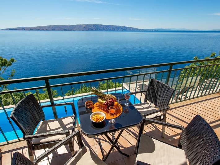 Ferienwohnung für 5 Personen, mit Balkon und Garten in Kroatien