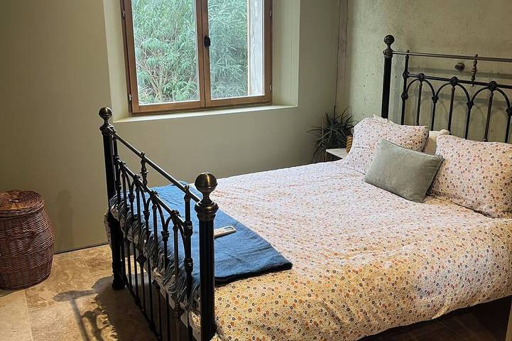 Gîte pour 4 personnes, avec jardin et piscine, animaux acceptés à Marseillette - 2