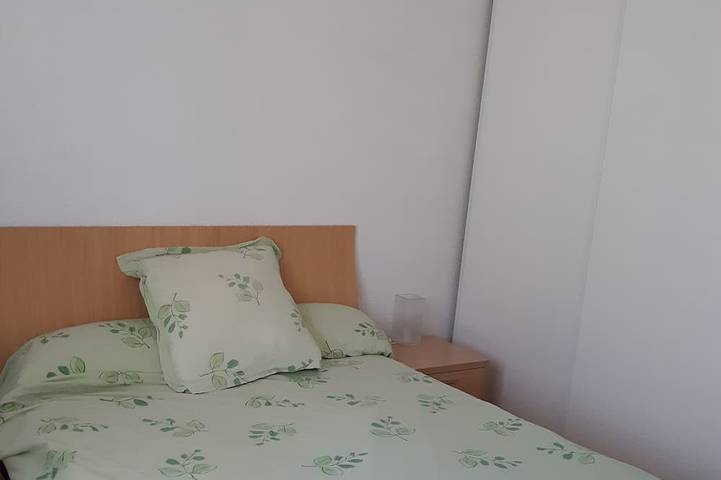 Gîte pour 4 personnes, avec jardin et terrasse à Saligos - 3