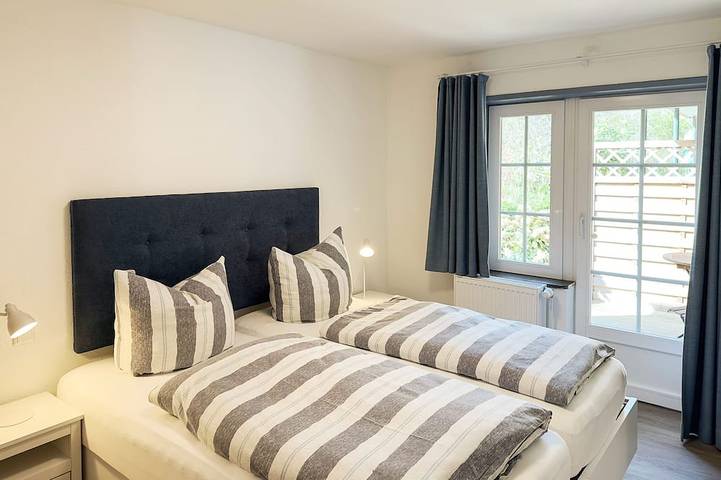 Ganze Wohnung, Haus Frisia Bungalow Frisia 1: 46 m² für 2, Terrasse, Wlan nahe Strand 500 m in Norddorf, Amrum