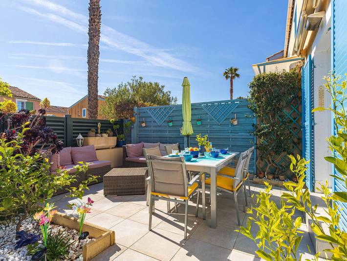 Location de vacances pour 6 personnes, avec terrasse dans Plage Miramar