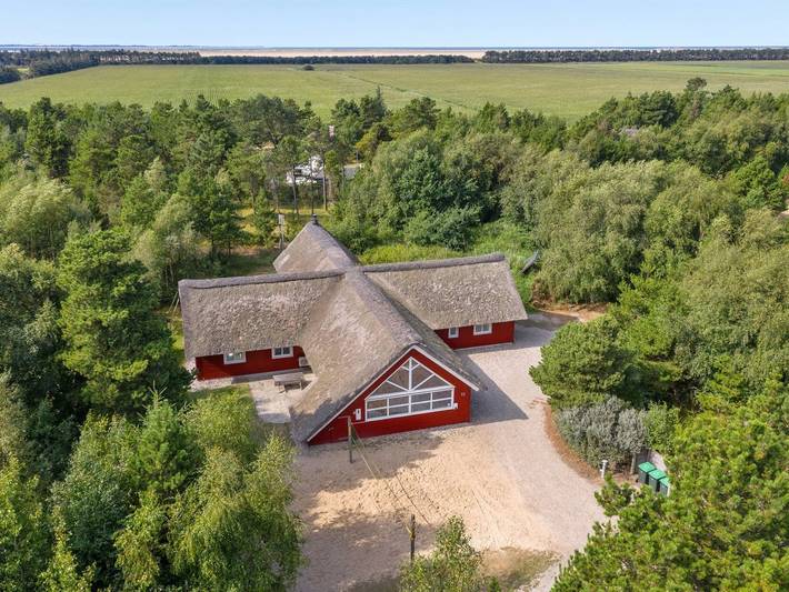 Ferienhaus für 20 Personen, mit Sauna und Pool sowie Terrasse