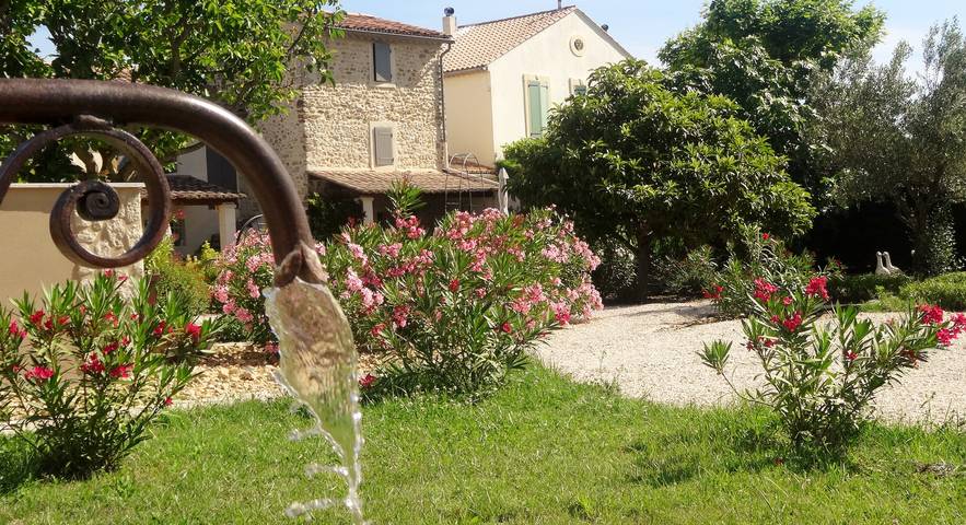 Gîte pour 4 personnes, avec piscine