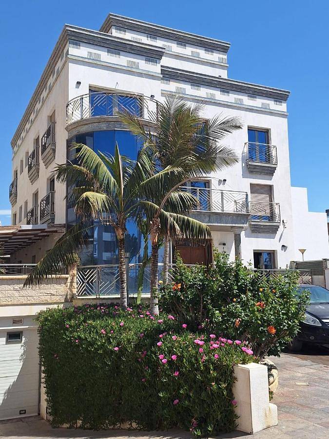 Aparthotel para 5 personas, con balcón y vistas - 1