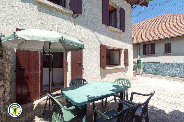 Gîte pour 5 personnes, avec Terrasse et Jardin à Saint-Bernard - 2