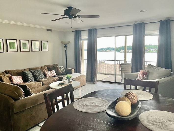 Vacation rental for 5 people, with pool and balcony in Lake Hamilton