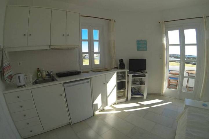 Entire apartment, Cozy apartment, with amazing sea views, privacy, next to beach in Kastraki (Naxos), Naxos