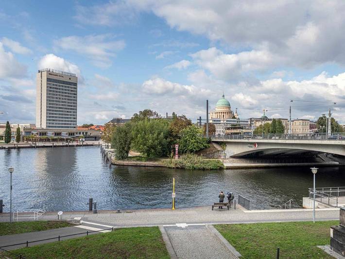 Hotel für 3 Personen, mit Terrasse und Ausblick in Potsdam