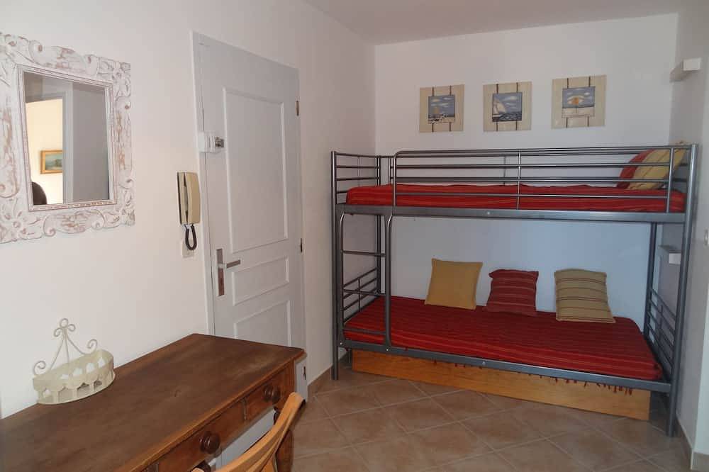 Ganze Wohnung, Collioure: schöne Wohnung klassifiziert ***, ruhig, Schwimmbad, Garten, privater Parkplatz in La Côte Vermeille, Collioure