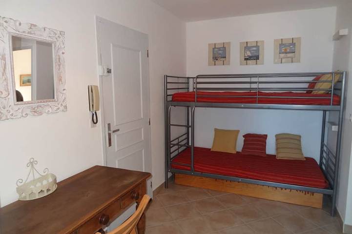 Ganze Wohnung, Collioure: schöne Wohnung klassifiziert ***, ruhig, Schwimmbad, Garten, privater Parkplatz in La Côte Vermeille, Collioure
