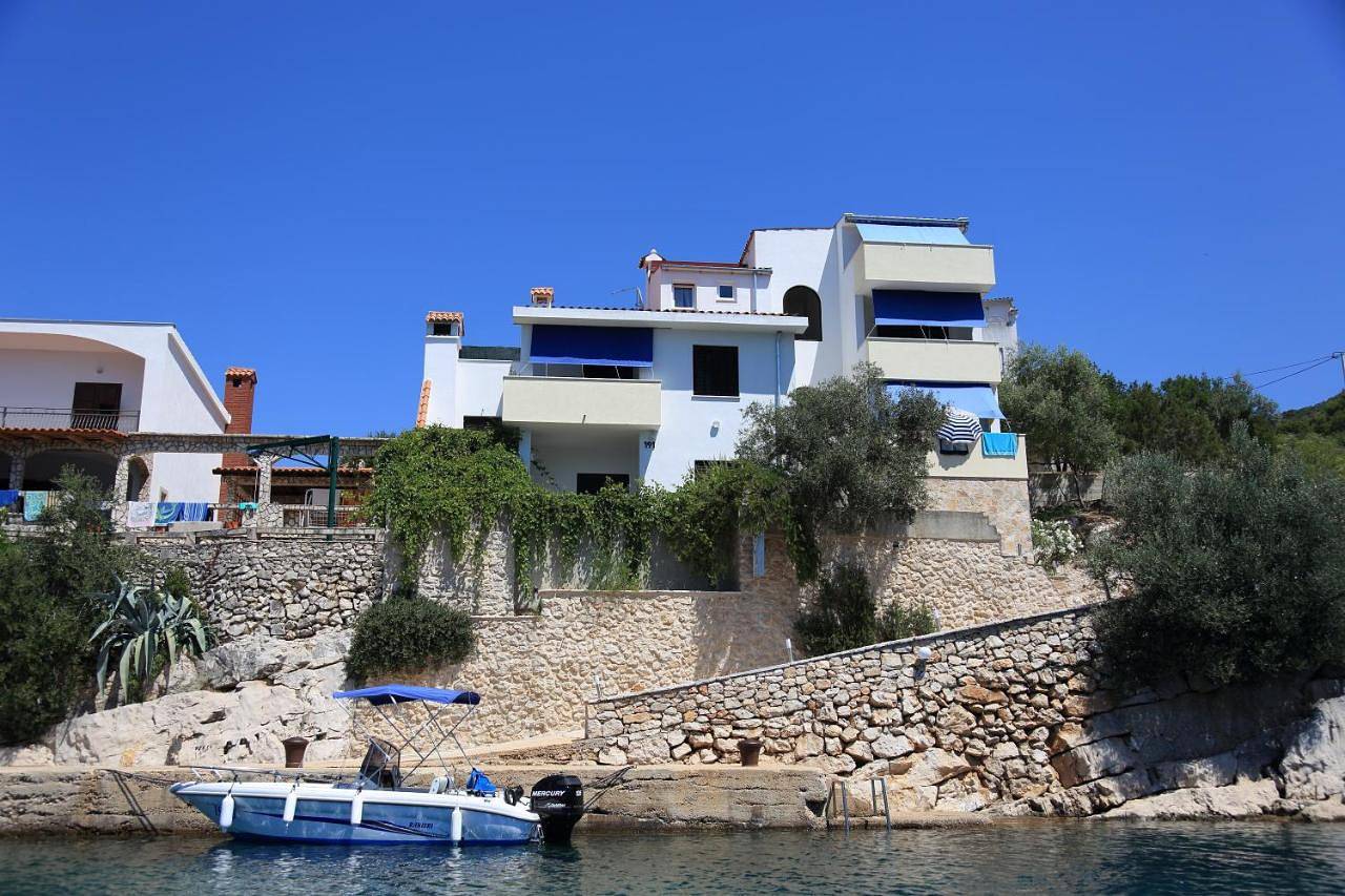 Entire apartment, Apartmani Cico in Gdinj, Hvar