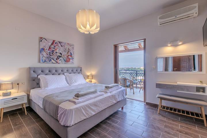 Location de vacances pour 6 personnes, avec bassin pour enfant et jardin, adapté aux familles dans Stalos - 4