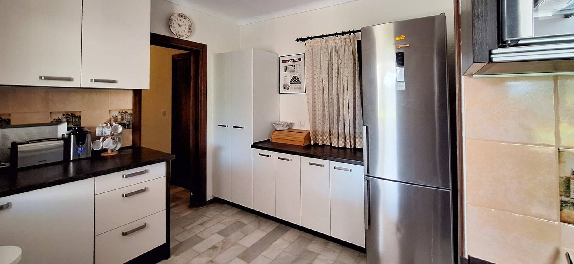 Villa de diseño ibicenco en la Costa Blanca in Torrevieja, Costa Blanca