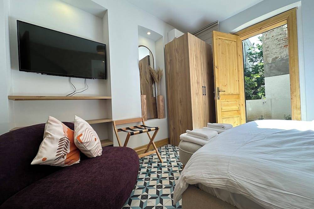 Refurbished Triplex in Taksim in Şişli, Estambul