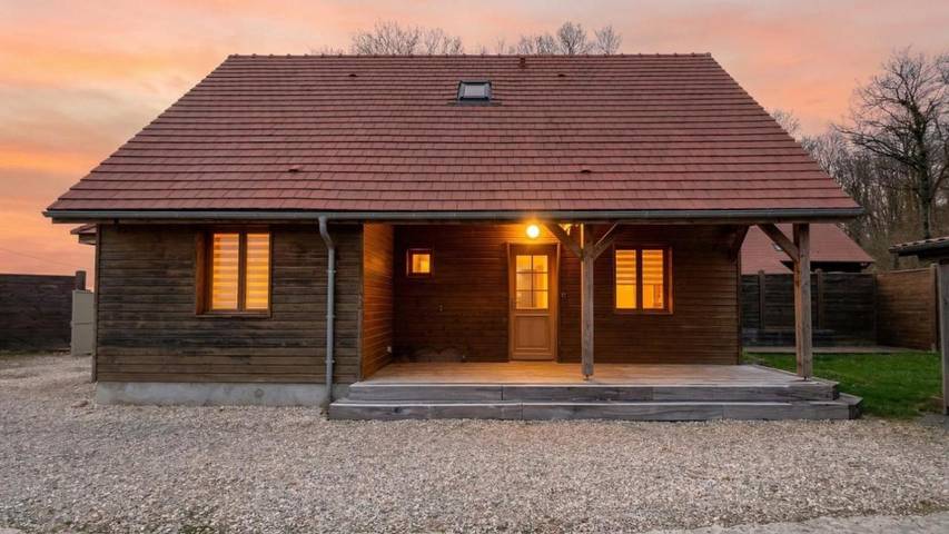 Location de vacances pour 12 personnes, avec Terrasse dans Charny-Orée-de-Puisaye - 2