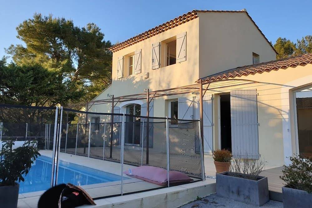Agréable villa climatisée avec piscine proche du centre-ville d’Aix-en-Provence in Aix-en-Provence, Région d'Aix-en-Provence