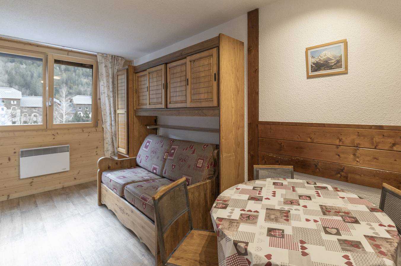 Appartement entier, Appartement 'Magnifique Studio Avec Vue' avec vue sur montagne et balcon in Chamonix-Mont-Blanc, Massif du Mont-Blanc