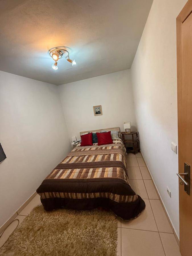 Apartamento de férias inteiro, Standard Double Room with Shared Bathroom in São Martinho de Sardoura, Distrito de Aveiro