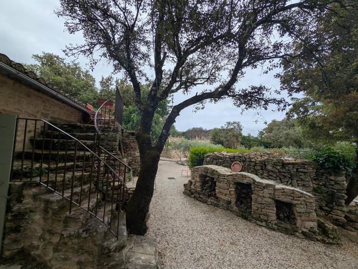 Villa pour 7 personnes, avec vue ainsi que piscine et jardin à Gordes - 3