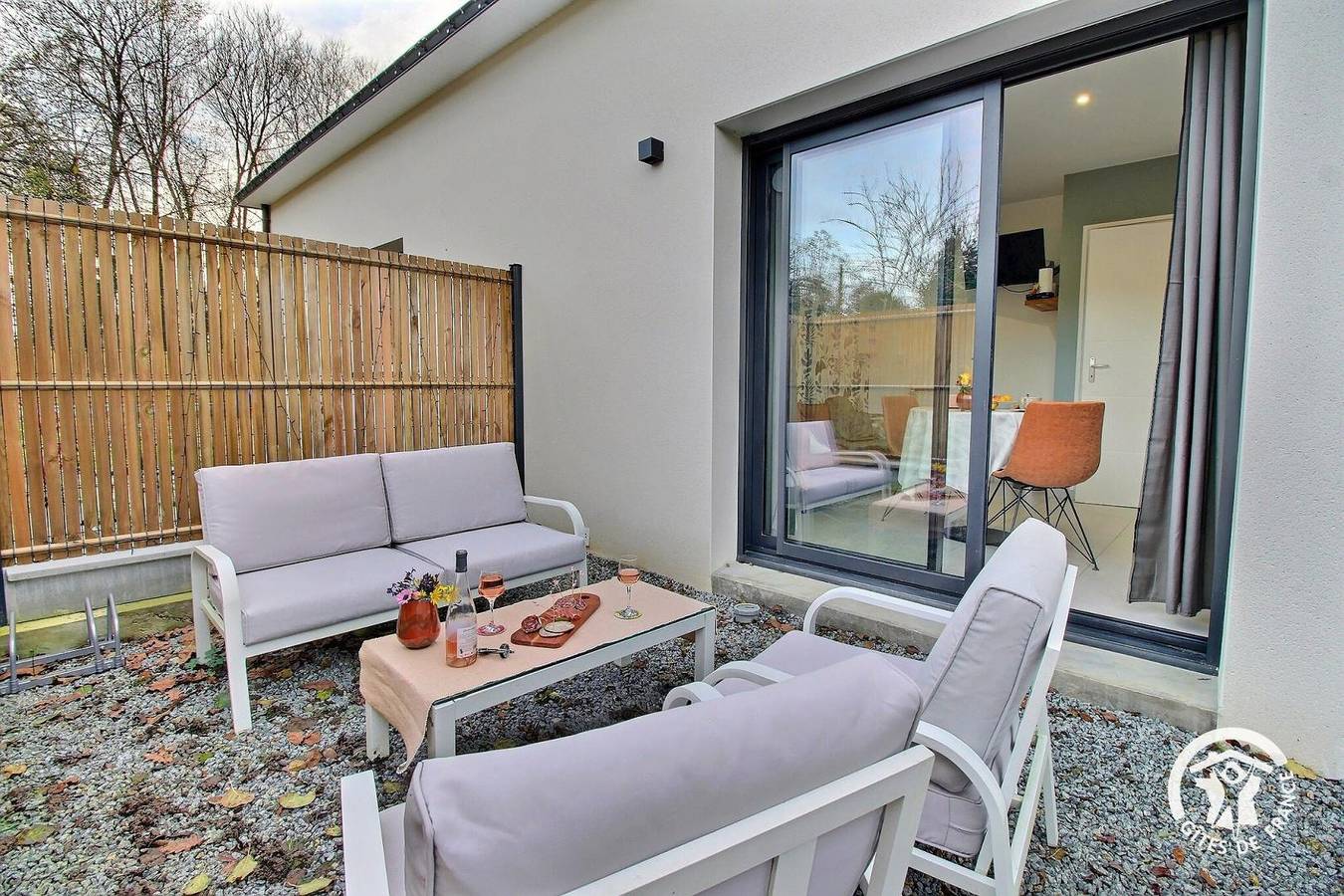 Home Vert La Suite in Lanouée, Région de Pontivy
