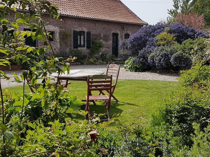 Chambre d’hôte pour 4 personnes, avec jardin à Verton
