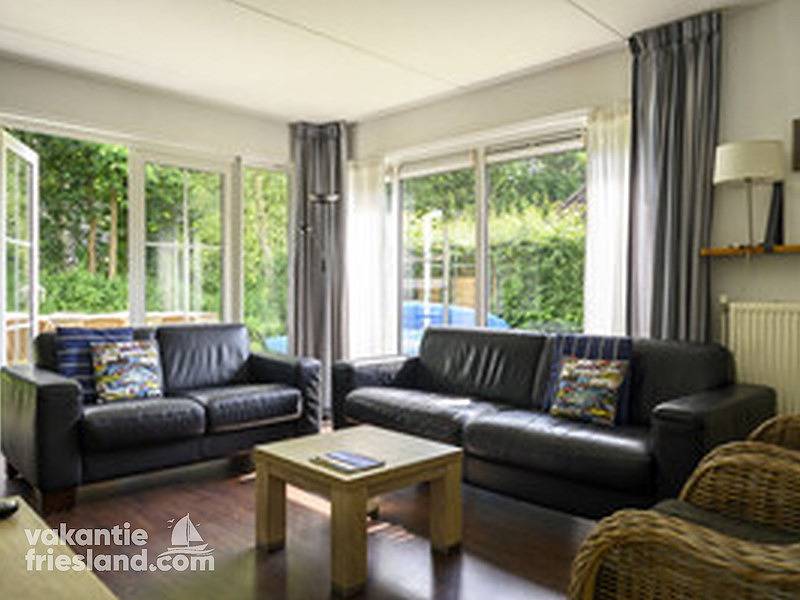 Vakantiefriesland — Ferienhaus Eernewoude mit Sauna und Whirlpool in Nationalpark De Alde Feanen
