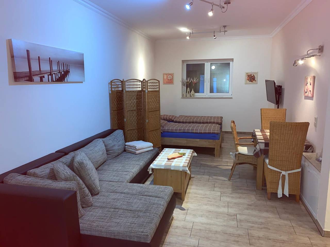 Ganzes Studio, Studio 'Tollense Hus - Mitte' mit Gemeinschaftsterrasse und Wi-Fi in Klein Nemerow, Groß Nemerow