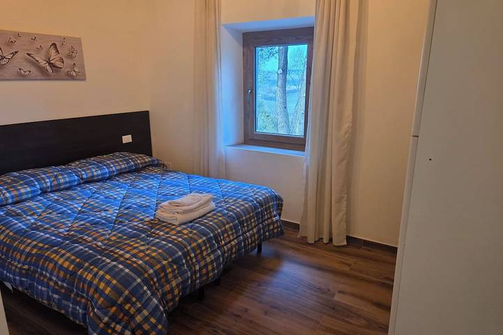 Entire apartment, Ancient eco-sustainable farmhouse: between sea and nature in Agugliano, Ancona Province