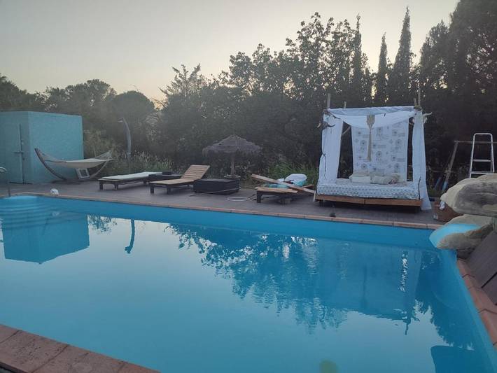 Tente pour 4 personnes, avec terrasse ainsi que jardin et piscine dans les Pyrénées-Orientales - 3