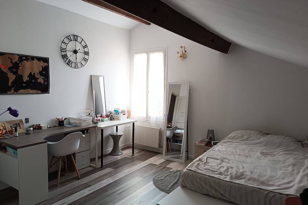 Maison de Ville Avec Terrasse de 30 m2, Proche des Transports en Commun et Paris in Pomponne, Sena y Marne