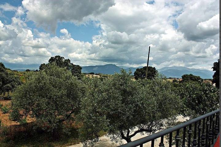 Casa rural para 10 personas, con jardín y vistas, Familias con niños en Sierra de San Vicente - 4
