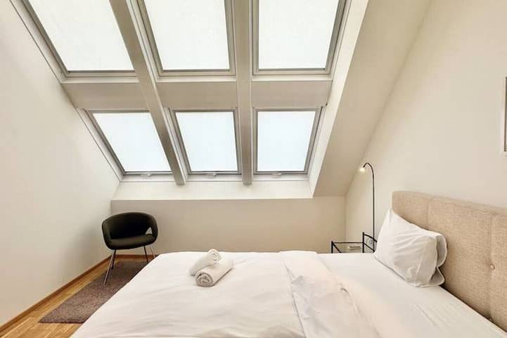Ganze Wohnung, Geraeumiges Penthouse in Favoriten in Wien, Donau Niederösterreich