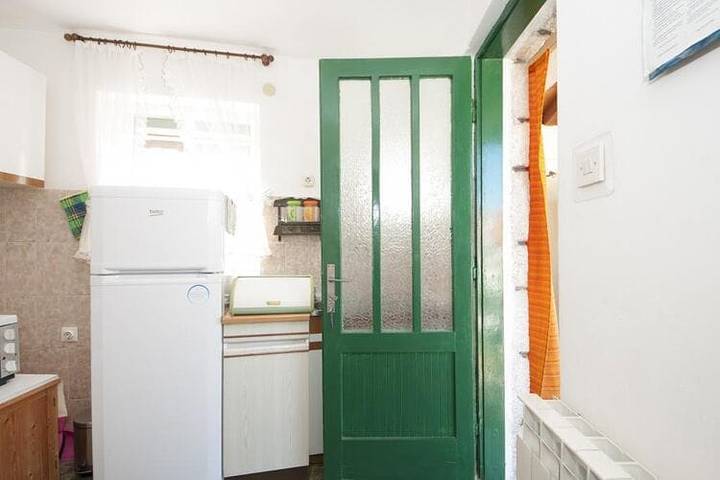 Ferienwohnung für 2 Personen, mit Terrasse, mit Haustier in Supetar