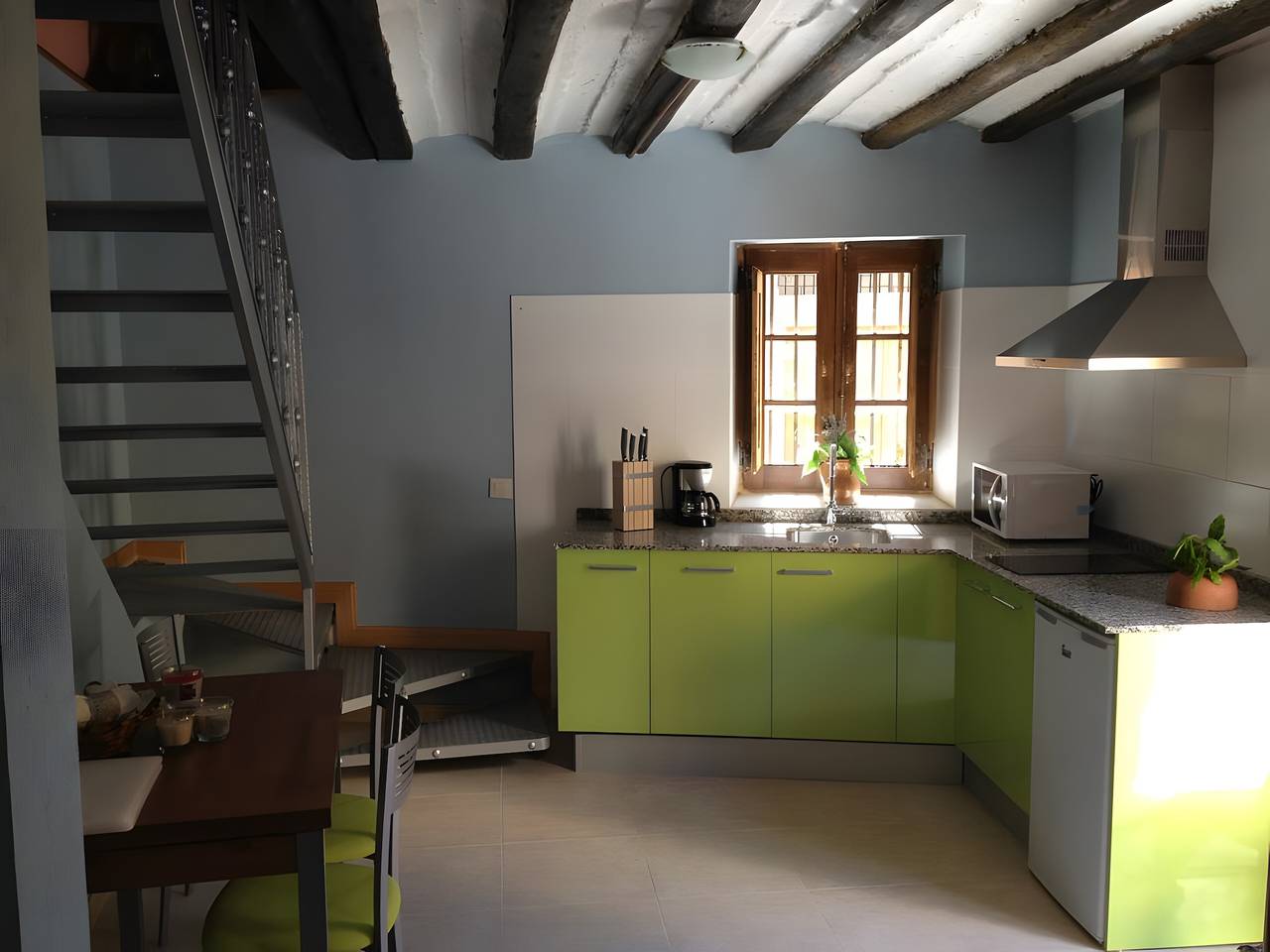 Casa rural 'La Viña 3' con terraza compartida, jardín compartido y Wi-Fi in Cuzcurrita de Río Tirón, Provincia de La Rioja