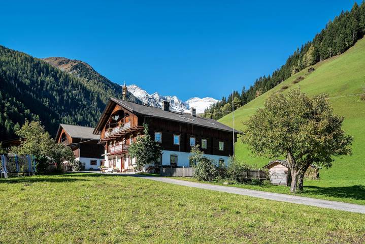 Holiday apartment for 6 people, with garden and balcony - 1