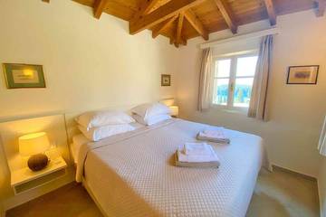 Cottage for 2 Guests in Kalami, Corfu, Picture 3